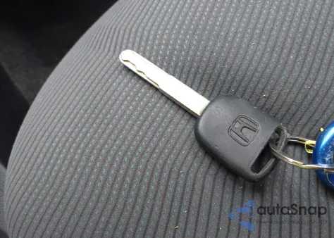 2010 Honda Fit from USA, damaged, VIN JHMGE8H27AC027070